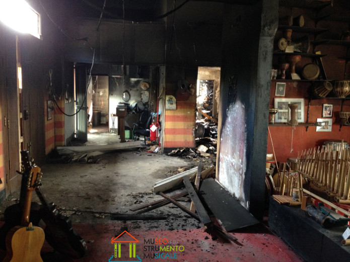 Clicca per immagini dell'incendio